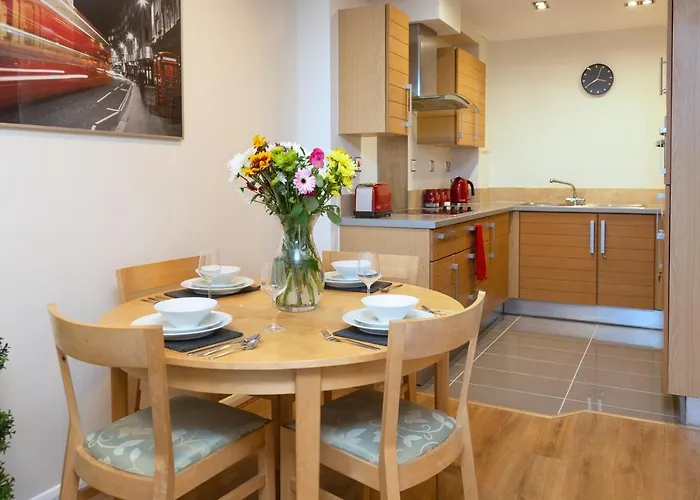 Royal Crossharbour Apartment
