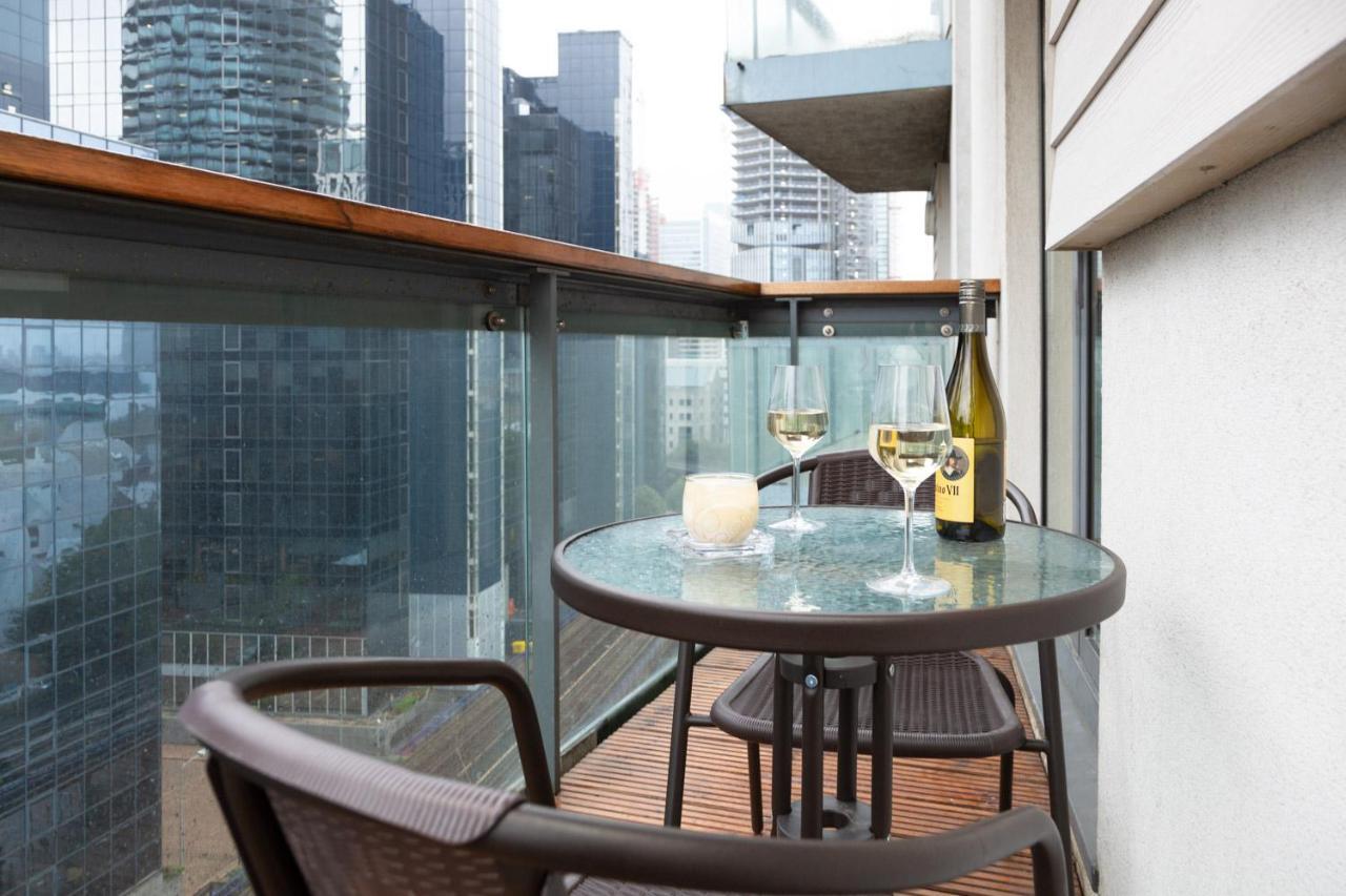 Royal Crossharbour Apartment