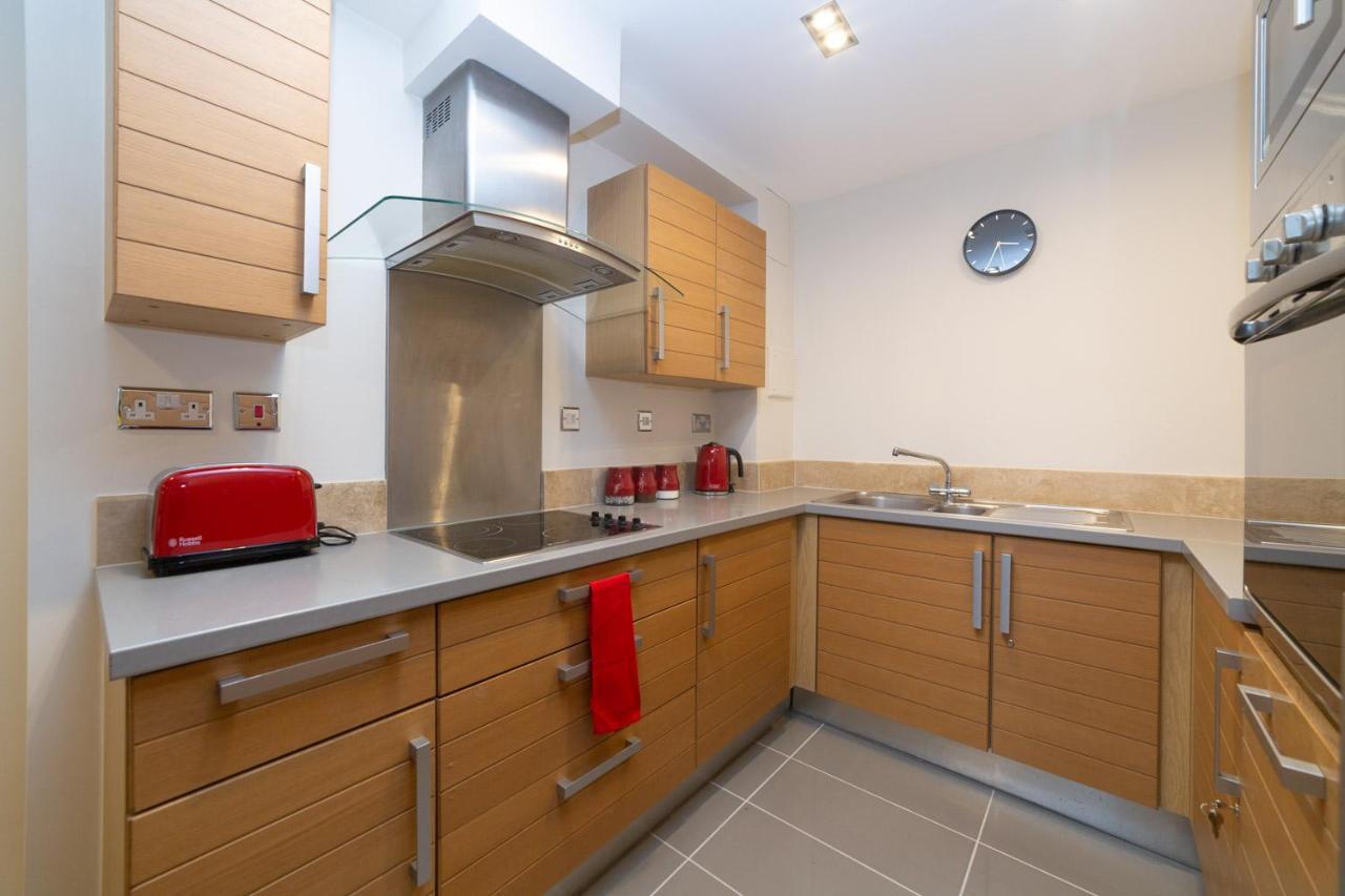 Apartment Royal Crossharbour London