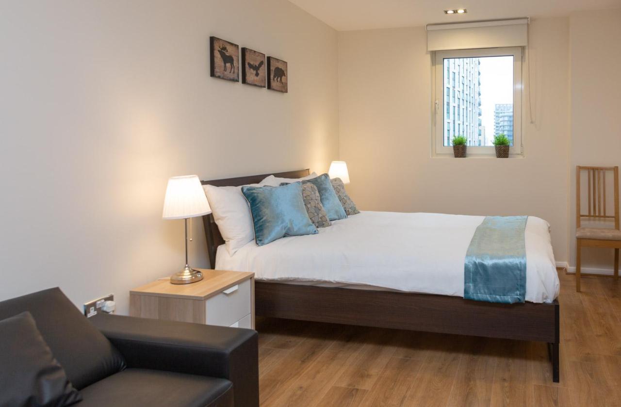 Royal Crossharbour Apartment London