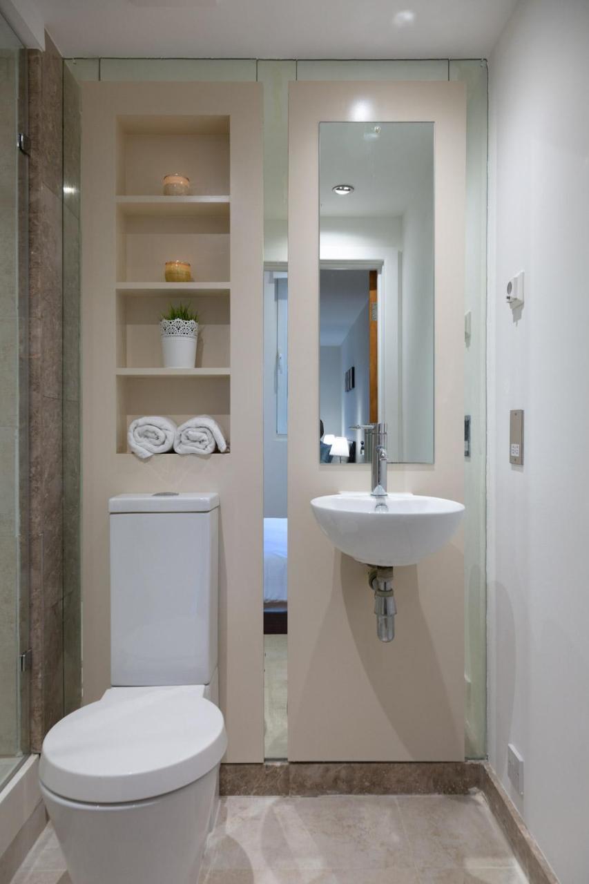 Royal Crossharbour Apartment *